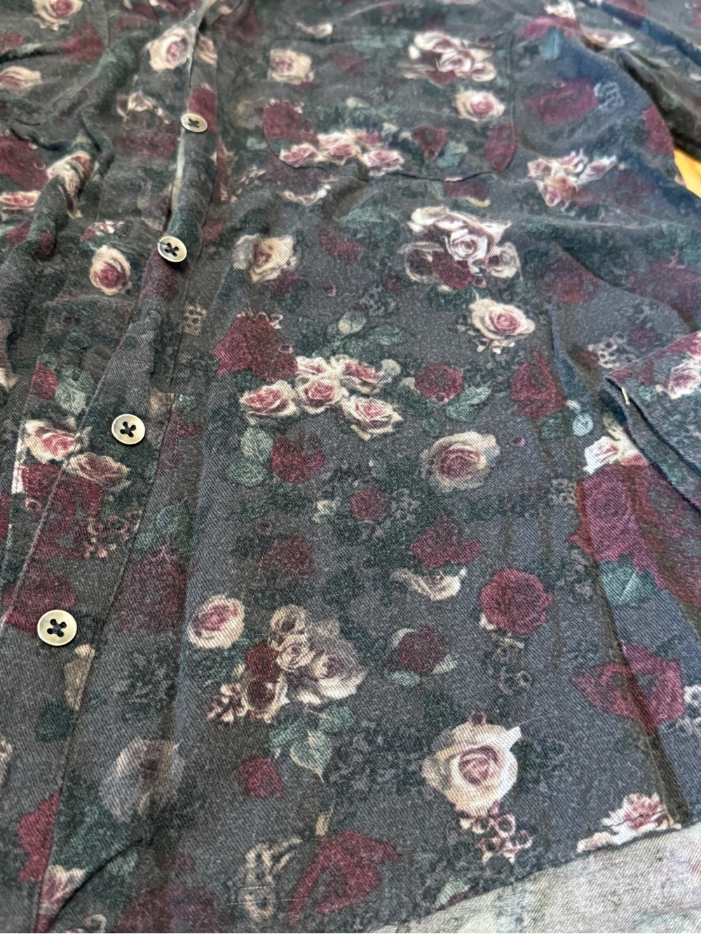 Rock & Republic Floral Button-Front Shirt Jacket in Black and Burgundy Size M - Picture 4 of 7